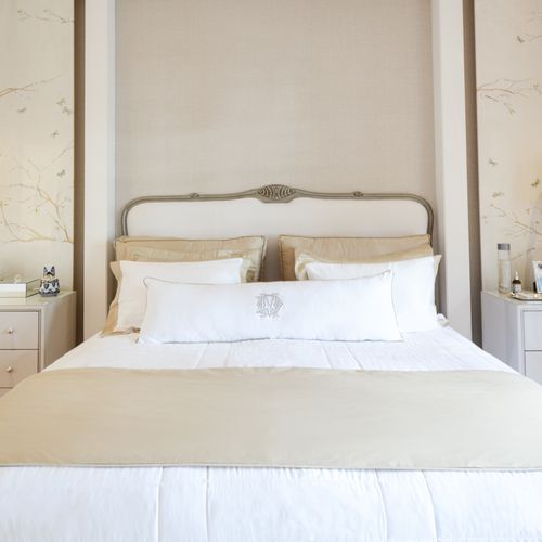 Cama Lala Noleto Royal Hotel
