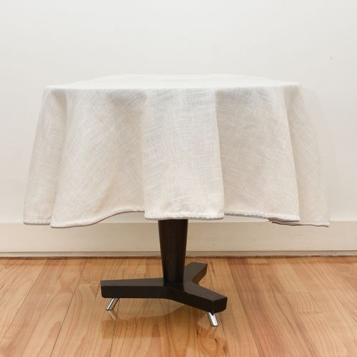 Toalha de Mesa Linen Bege Cordonê Cimento